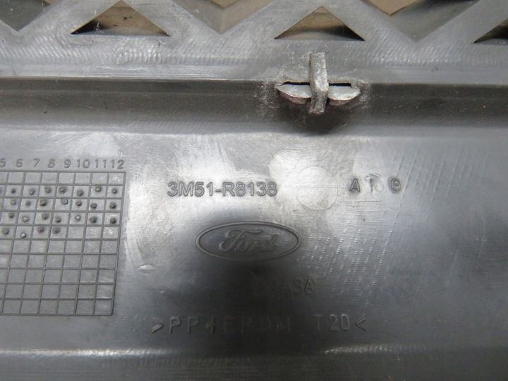 Решетка радиатора к Ford C-MAX 2003
