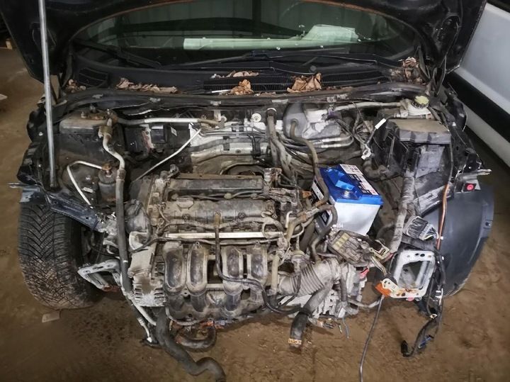 Блок предохранителей к Ford Fiesta 2008