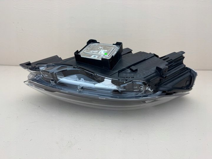 Фара правая к Ford Kuga 2019