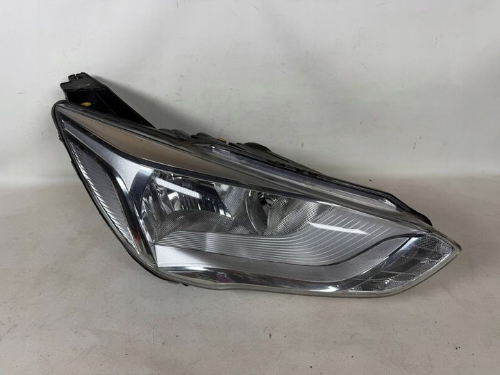Фара правая к Ford C-MAX 2010