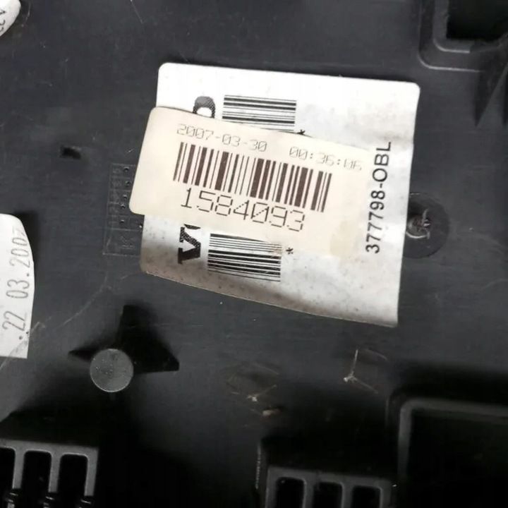 Подлокотник к Volvo S80 2006