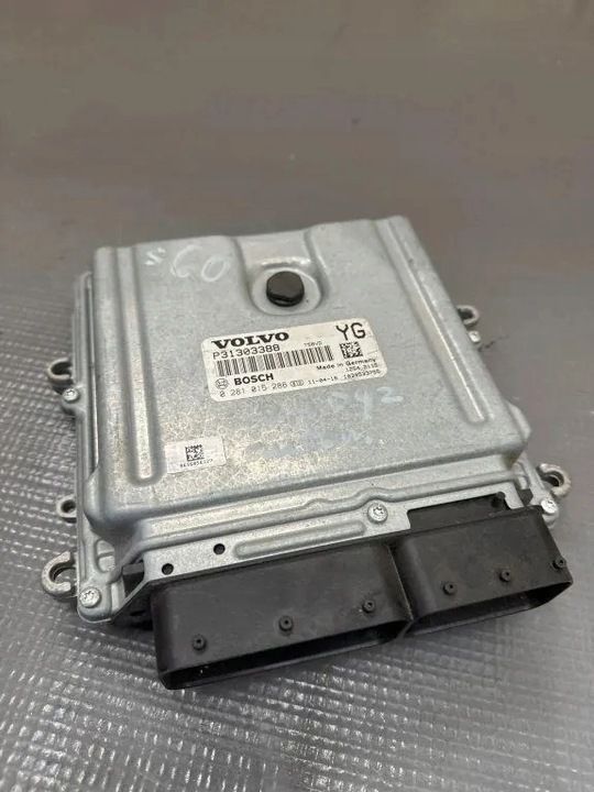 Блок управления двигателем к Volvo C30 2006