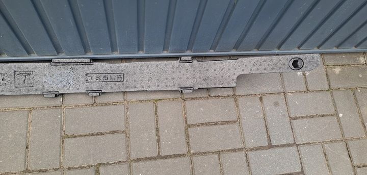 Абсорбер бампера к Tesla Model 3 2017
