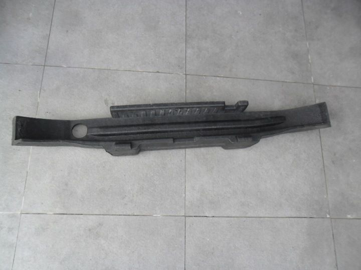 Абсорбер бампера к Volkswagen Golf 2012