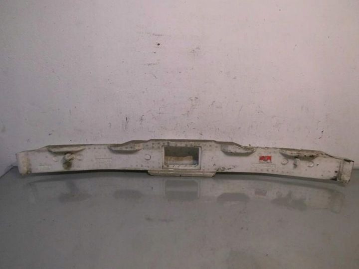 Абсорбер бампера к Toyota Prius 2003