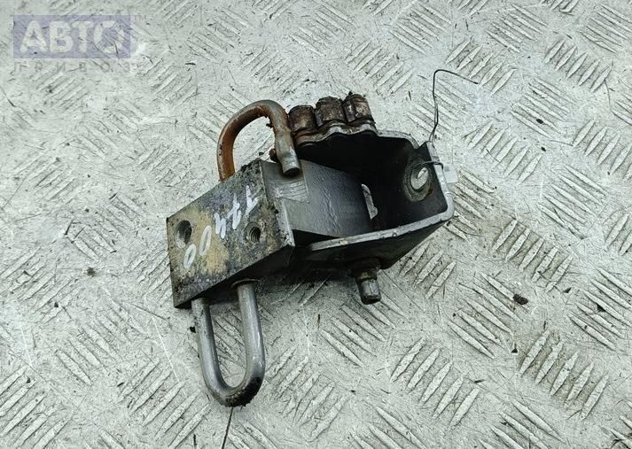 Петли к Volkswagen Passat 2003