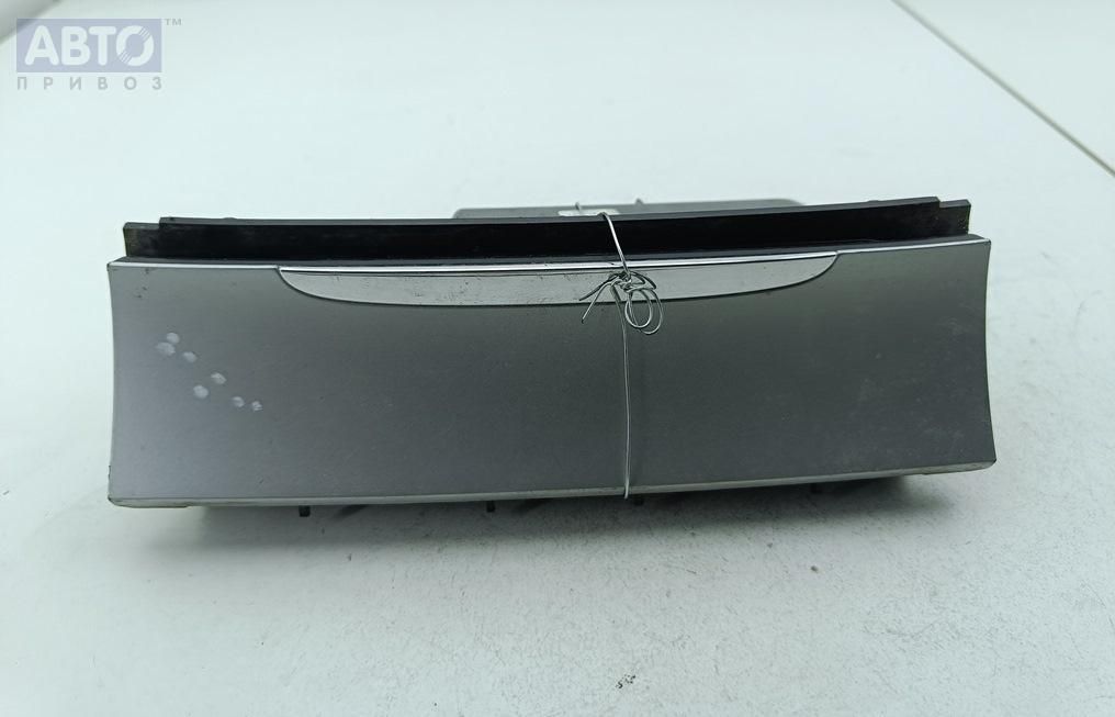 Пепельница к Volkswagen Passat 2007