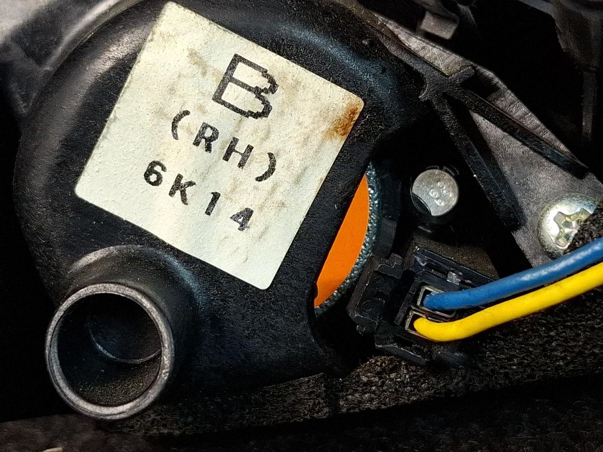 Динамик к Mazda 6 2006