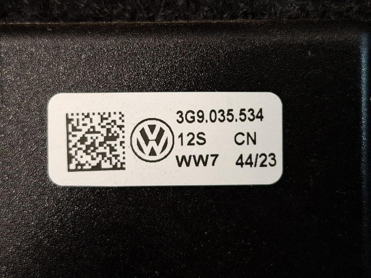 Антенна навигации к Volkswagen Jetta 2024