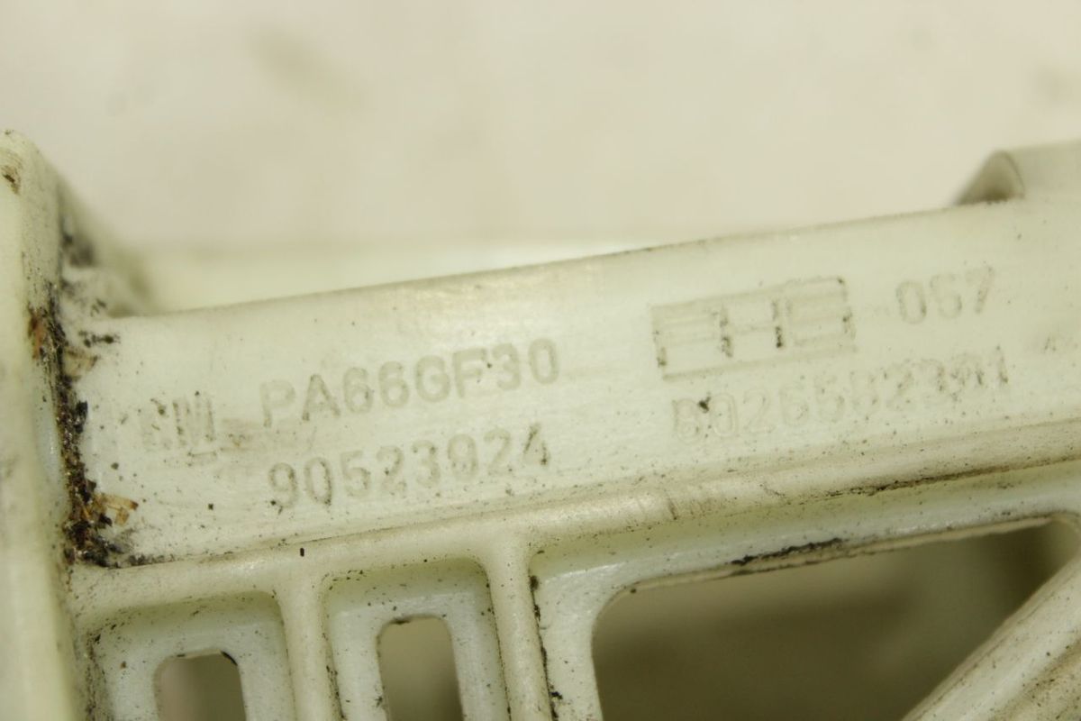 Кулиса к Opel Zafira 2001