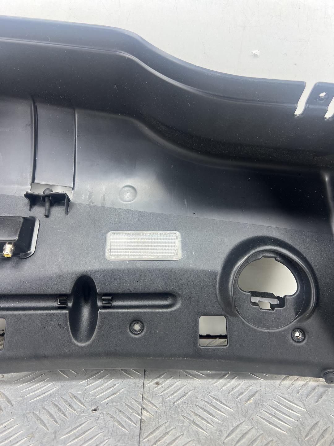 Бардачок к Peugeot 607 2006