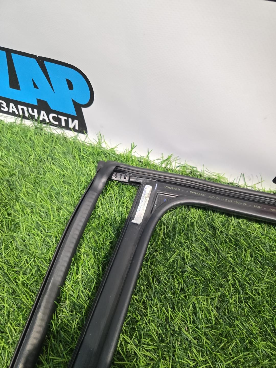 Уплотнитель к Volkswagen Jetta 2019
