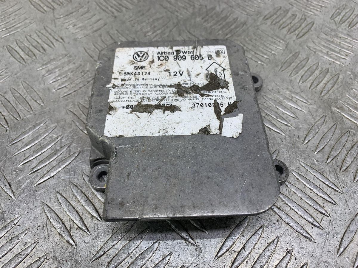 Блок AirBag к Volkswagen Passat 2003