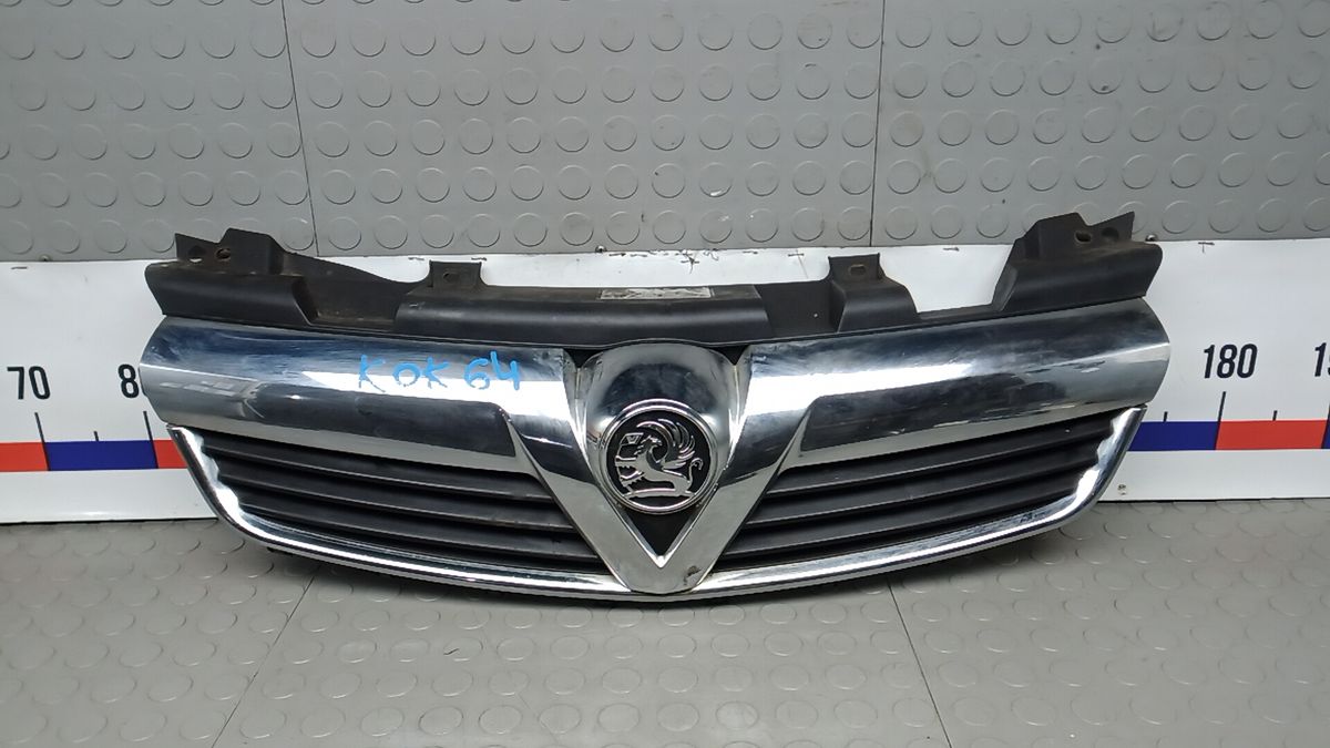 Решетка радиатора к Opel Zafira 2007