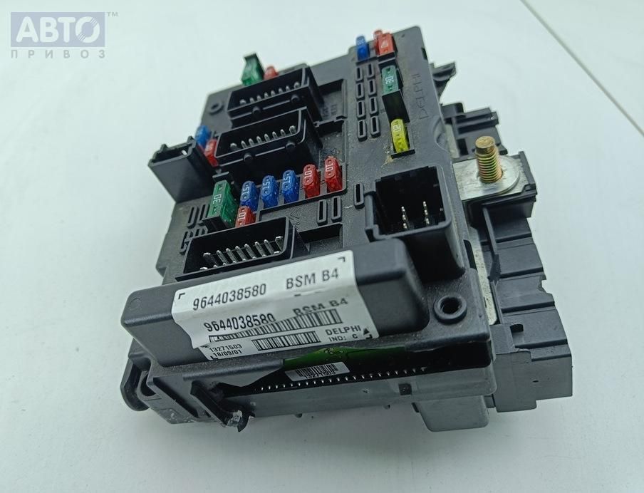 Короб предохранителей к Peugeot 307 2001