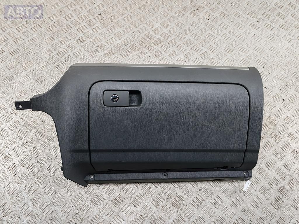 Бардачок к Volkswagen Golf 2007