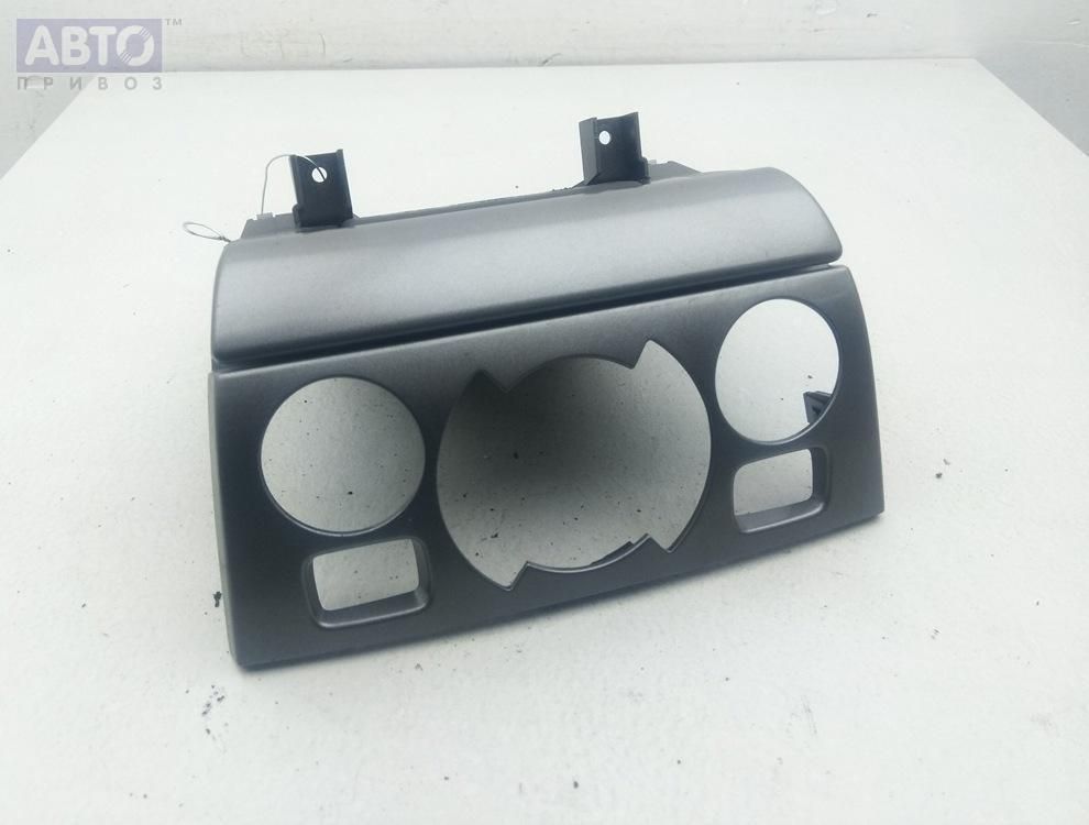 Пепельница к Peugeot 308 2008