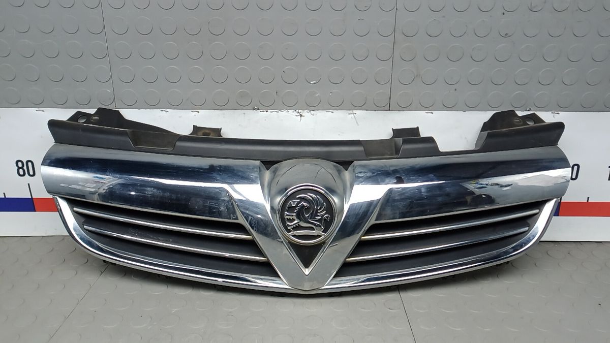 Решетка радиатора к Opel Zafira 2009