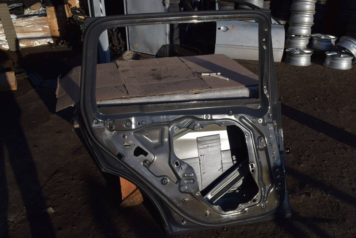 Дверь задняя левая к BMW X7 2024