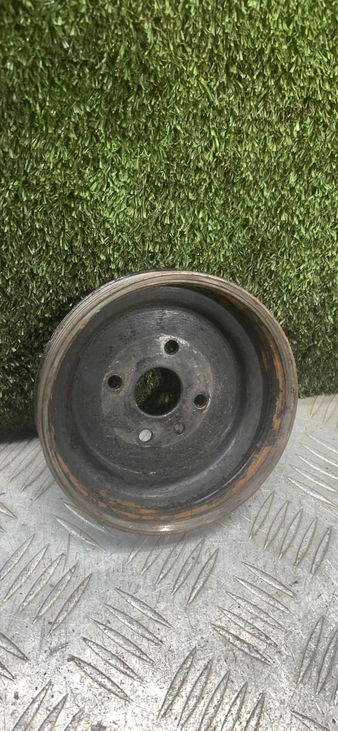Шкив помпы к Mitsubishi Space Wagon 2000