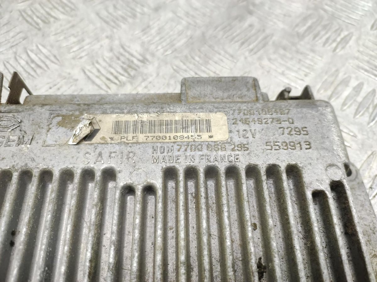 Блок управления двигателем к Renault Clio 1995
