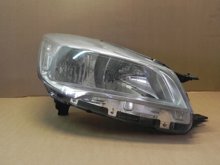 Фара правая к Ford Kuga 2013