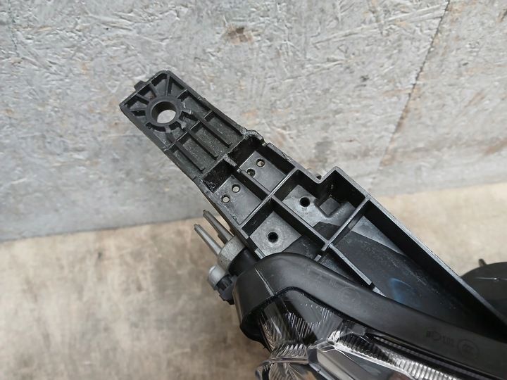 Фара правая к MG 3 2013