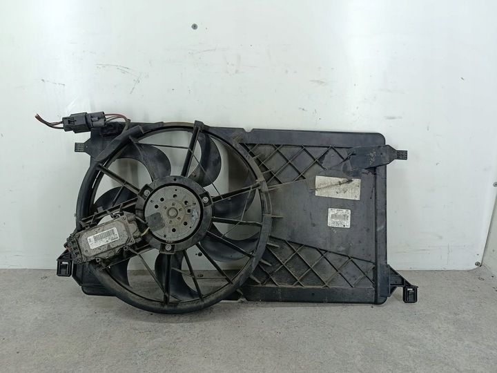 Вентилятор радиатора к Ford Focus 2005
