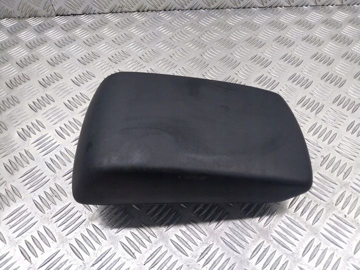 Подлокотник к Mazda 3 2003