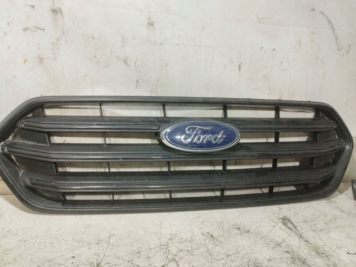 Решетка радиатора к Ford Transit Custom 2012