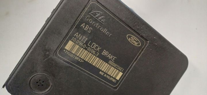 Блок ABS к Ford Fiesta 2001