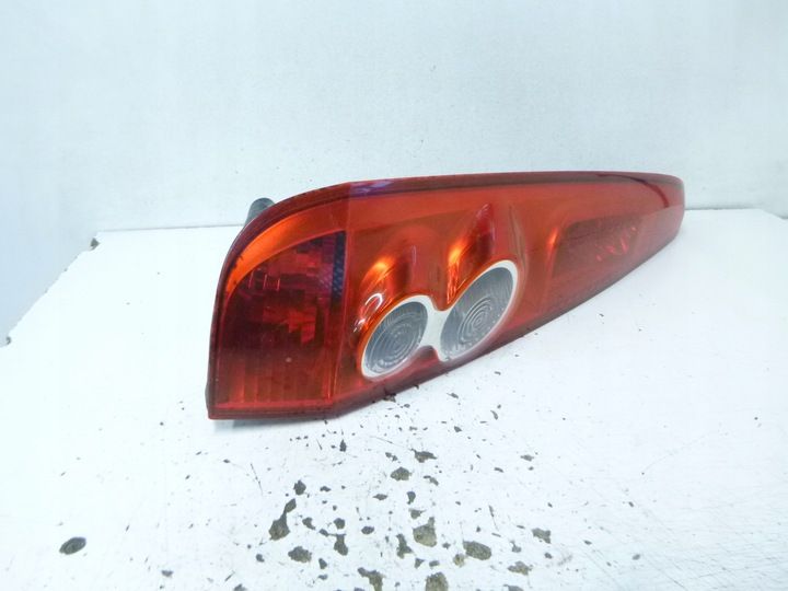 Фонарь задний левый к Ford Fiesta 2008