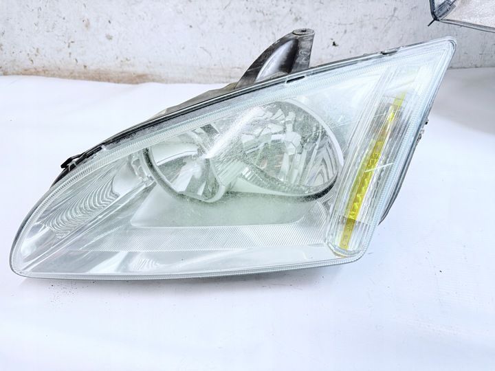 Фара левая к Ford Focus 2005
