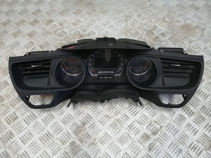 Щиток приборов (приборная панель) к MG 3 2013