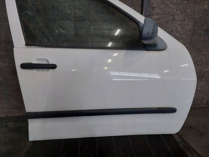 Дверь передняя правая к SEAT Inca 1995