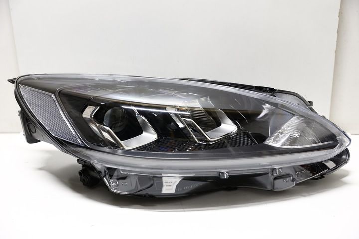 Фара правая к Ford Kuga 2019