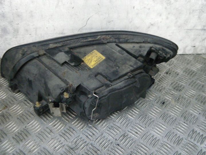 Фара правая к Volvo C70 2005