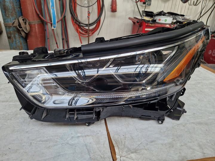 Фара левая к Toyota Highlander 2019