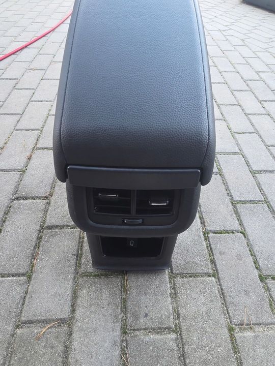 Подлокотник к SEAT Ateca 2016
