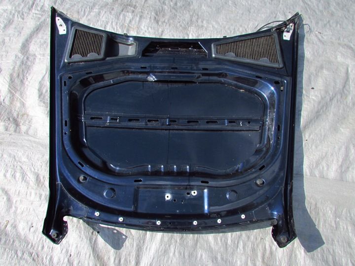 Капот к Volkswagen Phaeton 2010