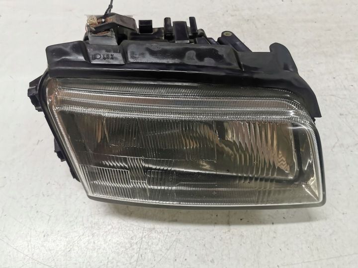 Фара правая к Audi S4 1997
