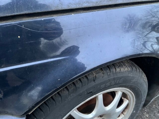 Крыло переднее левое к Saab 9-5 1997