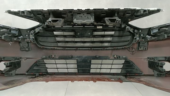Бампер передний к Ford Transit 1995