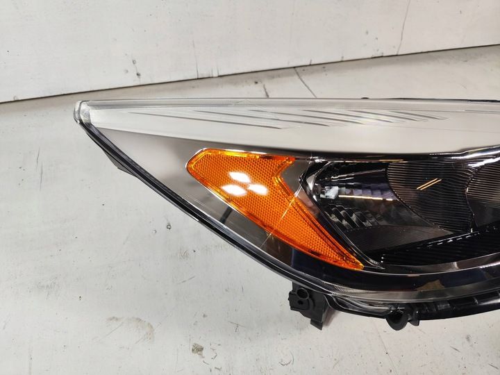 Фара правая к Ford Kuga 2016