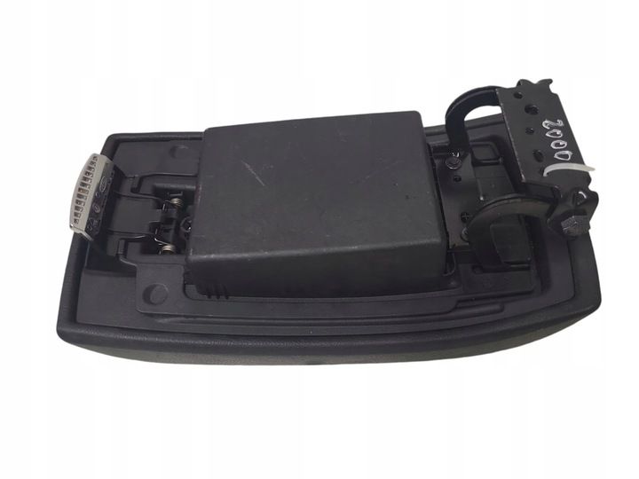 Подлокотник к Ford Mondeo 2007