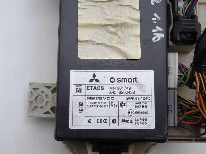 Блок предохранителей к Smart Forfour 2004