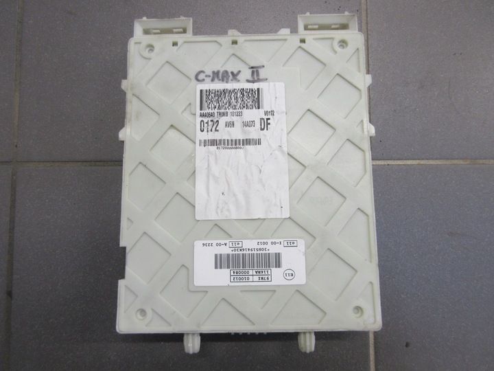 Блок предохранителей к Ford C-MAX 2010