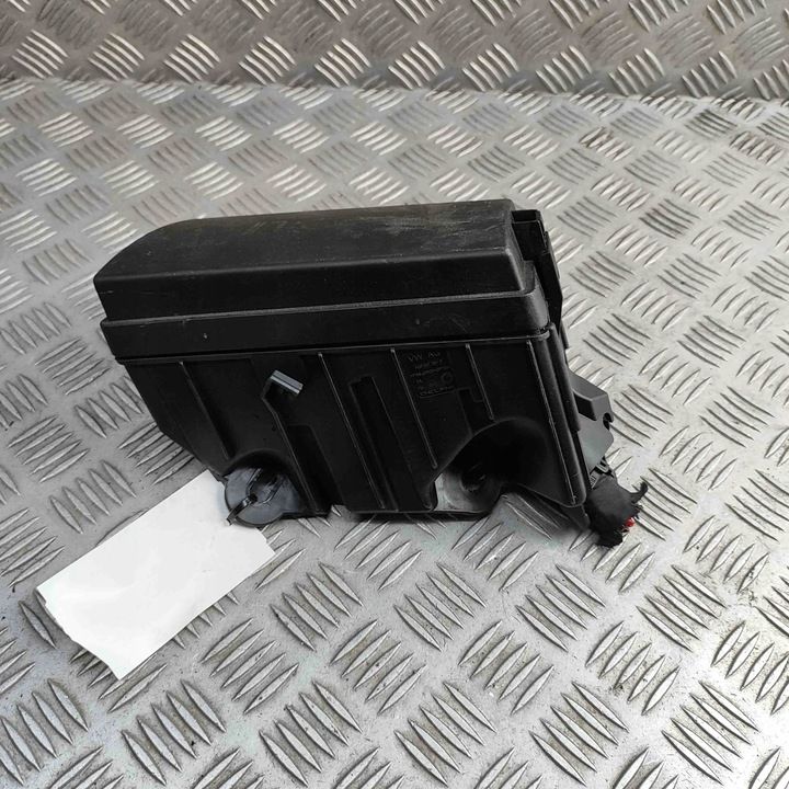 Блок предохранителей к Skoda Octavia RS 2013