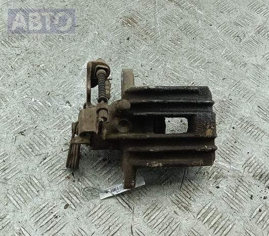 Суппорт к Audi A4 1998
