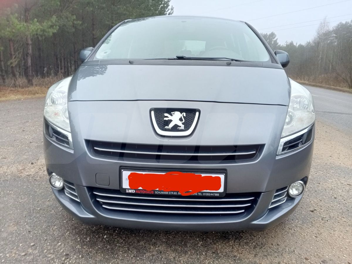 Peugeot 5008 I, 2011